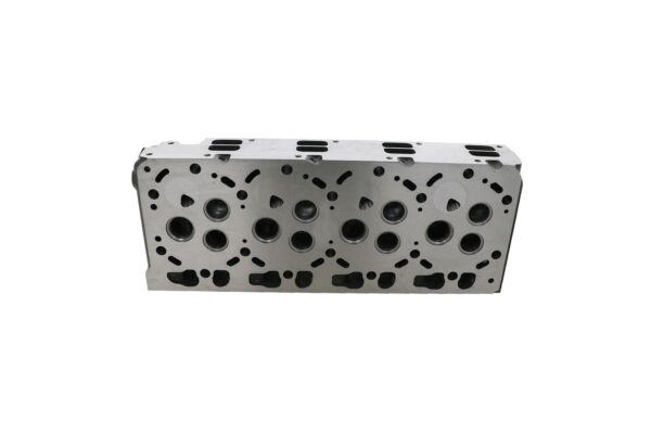 Zylinderkopf Kubota V3300 (12 Ventile Indirekteinspritzung) – Bild 4