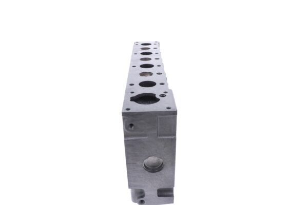 Zylinderkopf Perkins 404D-22 – Bild 2